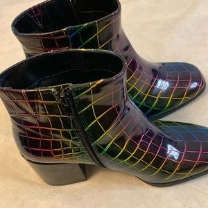 NWT Mix No. 6 Women’s  Black Faux Leather Multicolot Heeled Boot  2.5” Sz 7.5M